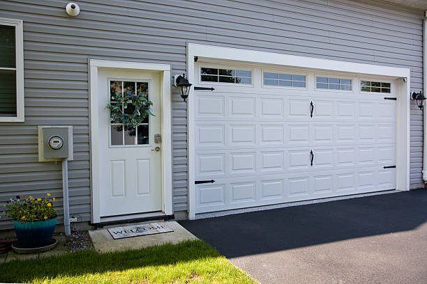 24/7 Emergency Garage Door Panel Replacement experts in Boley, OK